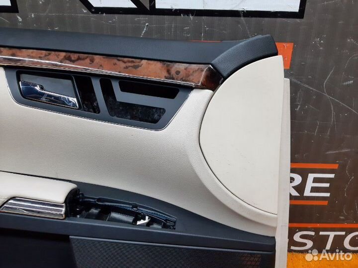 Обшивка двери Mercedes-Benz S-Class W221 273.961