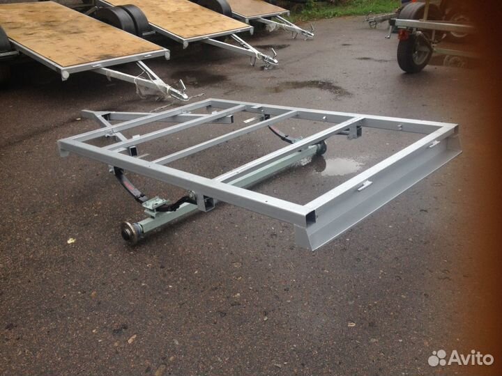 Прицеп легковой :рама,ось,рессоры 2,56*1,57м