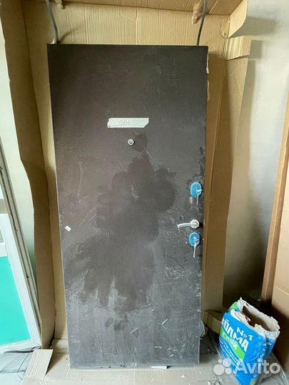 Дверь металлическая новая