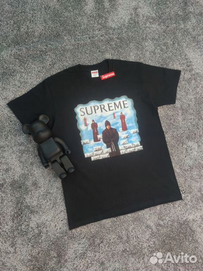 Футболка Supreme Week 1 Leviation