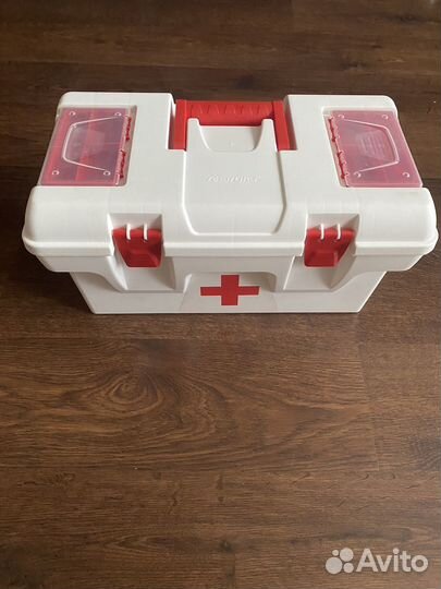 Домашняя аптечка коробка