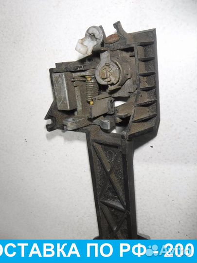 Кронштейн ручки Infiniti QX56 Ja60