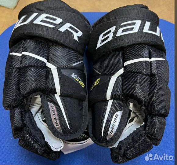 Перчатки (краги) хоккейные 10