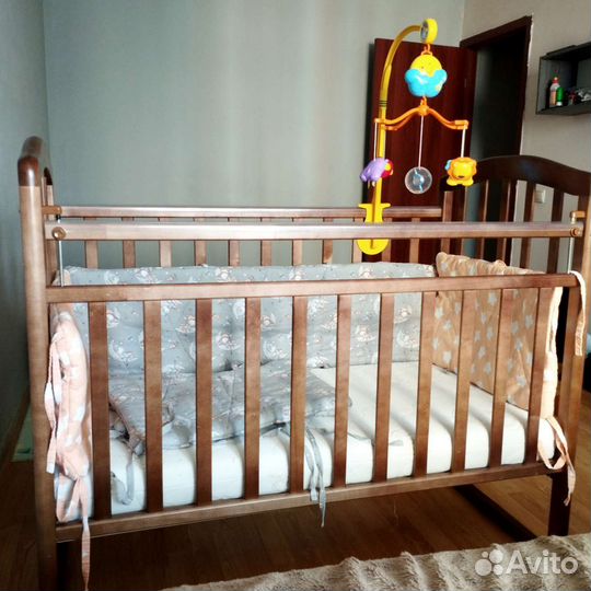 Детская кроватка