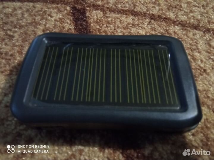 Зарядное устройство на солнечных батареях