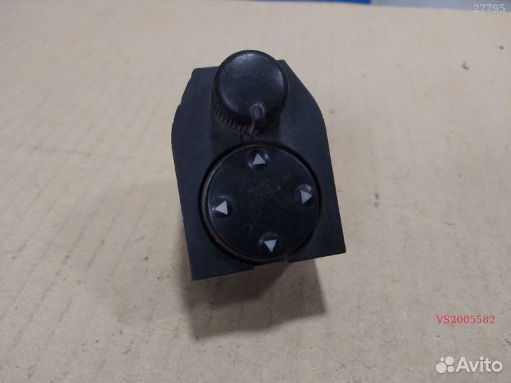 Джойстик зеркал audi A8 D2