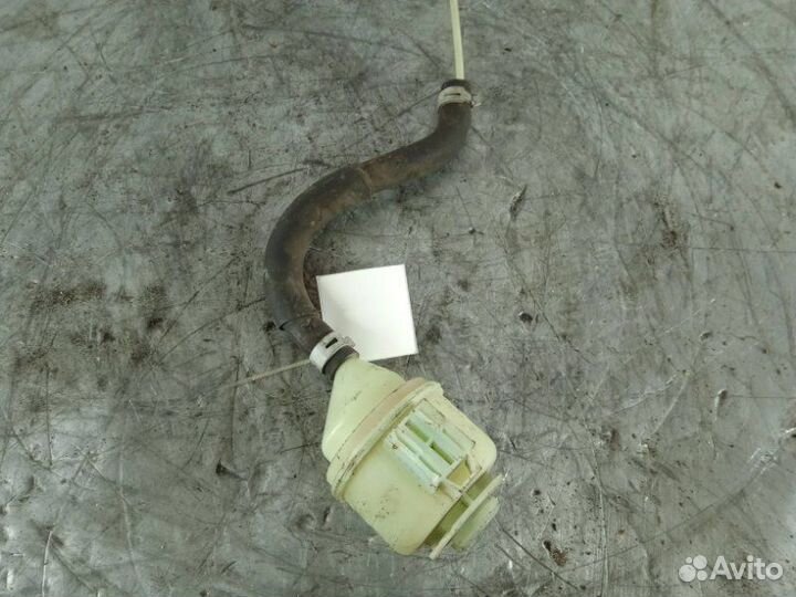 Бачок гур Nissan Primera Almera QG15 QG16 QG18