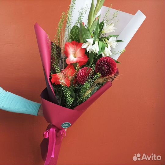 Букет на 1 сентября школьнику