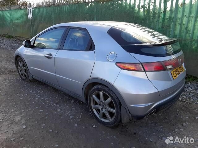 Петля Honda Civic 5D задняя левая дверь