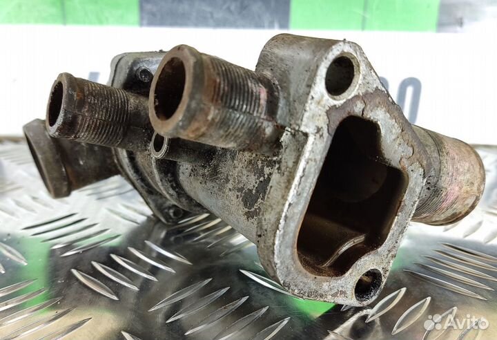 Корпус термостата Vaz 2110