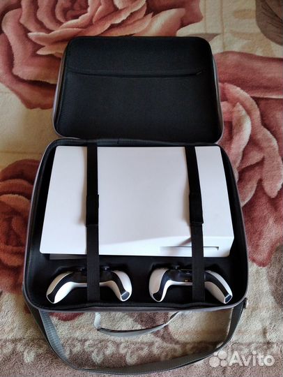 Playstation 5 / Xbox Series X