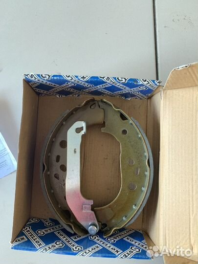 Задние тормозные колодки барабаны