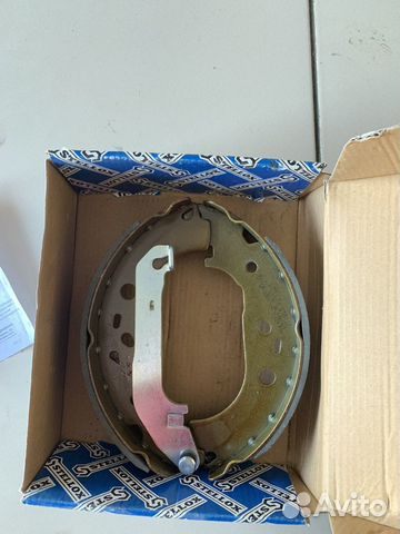 Задние тормозные колодки барабаны