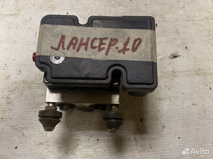 Блок абс Mitsubishi Lancer 10