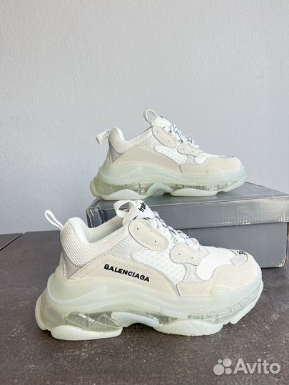 Balenciaga triple s