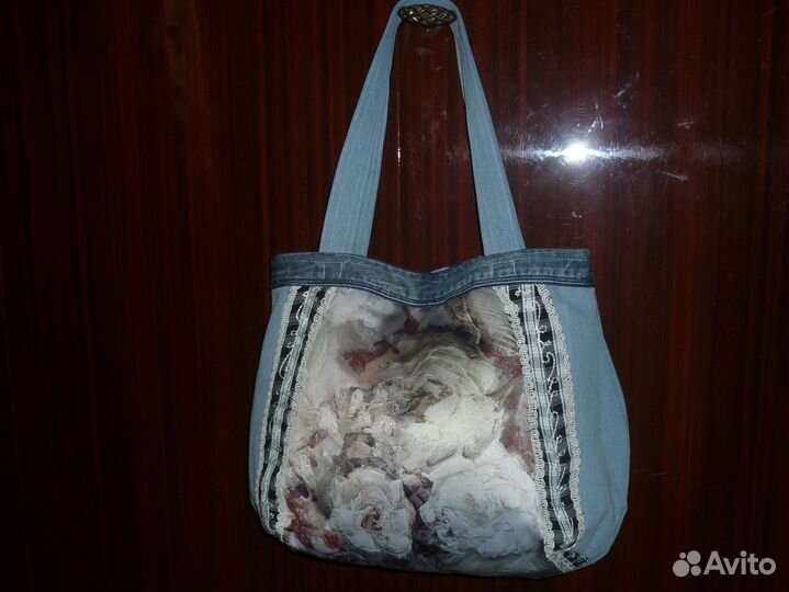 Сумка женская на плечо для отдыха и спорта