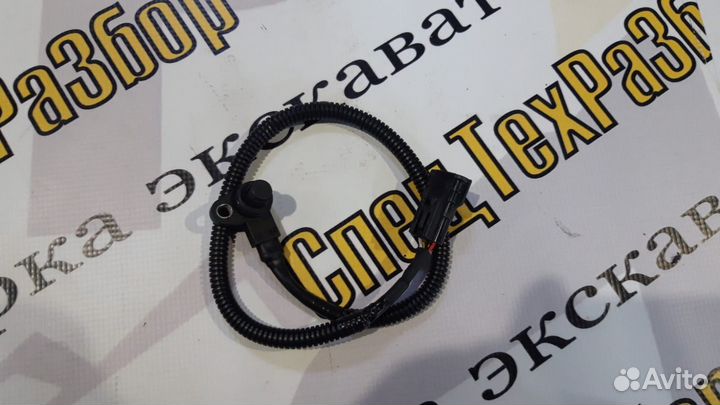 Датчик распредвала экскаватора Hitachi