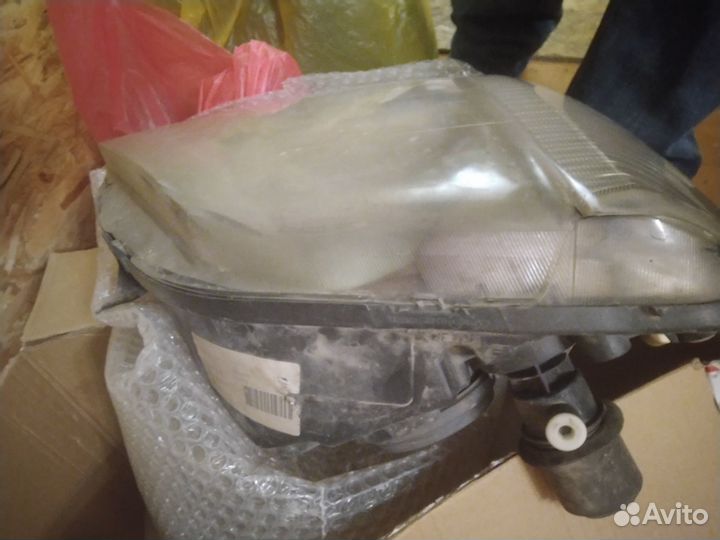 Фары на renault logan 1