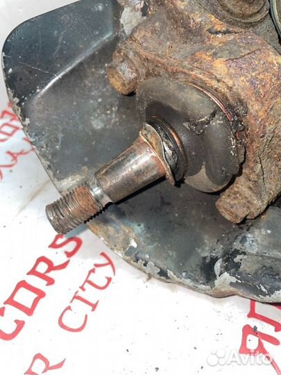 Кулак поворотный передний правый Bmw 118 хэтчбек