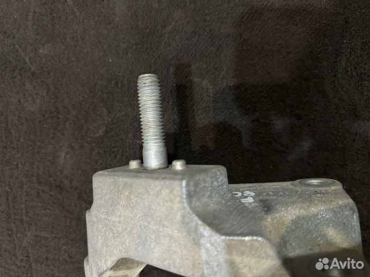 Кронштейн опоры АКПП Ford Mondeo 4 EcoBoost 2.0