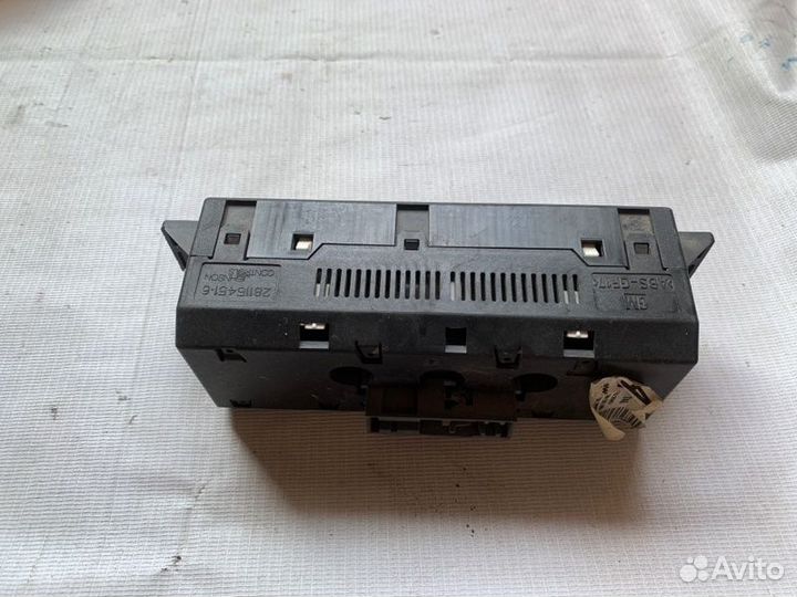 Часы передние Opel Astra J