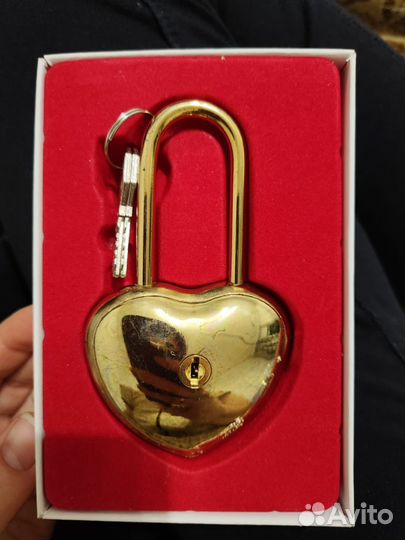 Замок на свадьбу