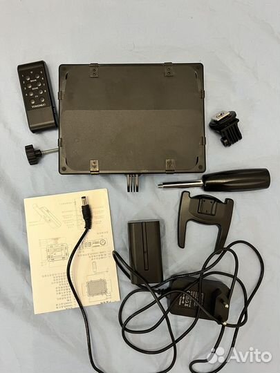 Видеосвет yongnuo 300 iii