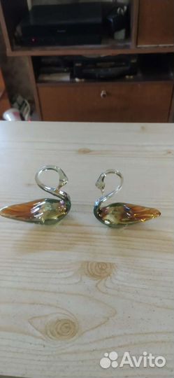 Статуэтка лебедь