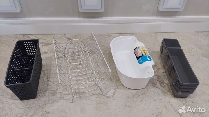 Корзины, сушилка, тарелки