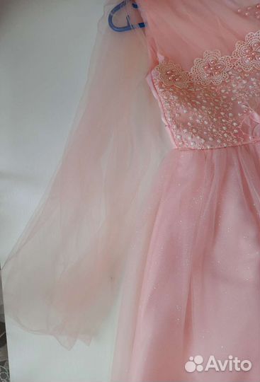 Нарядное платье