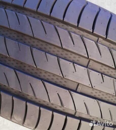 Delinte DS2 SUV 215/65 R17 99V