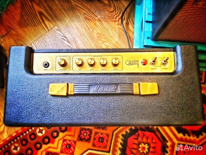 Ламповый комбоусилитель Marshall Origin 5c
