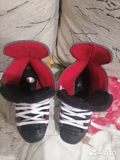 Хоккейные коньки bauer размер 28,5