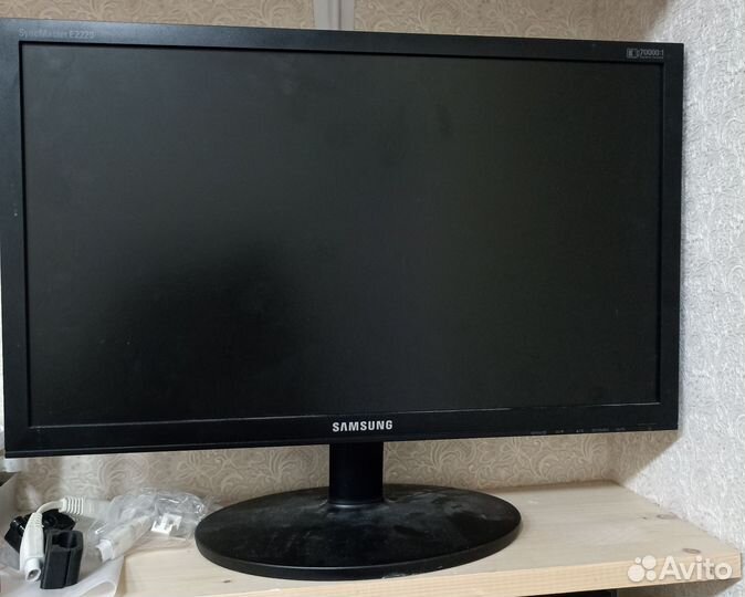 Монитор Samsung 22 дюйма