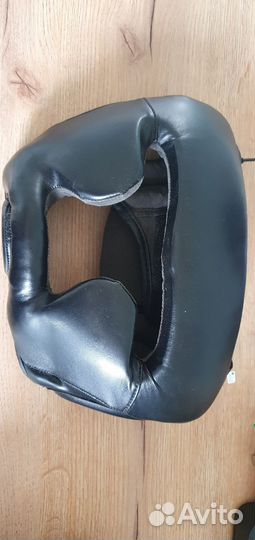 Боксерские перчатки и шлем детские