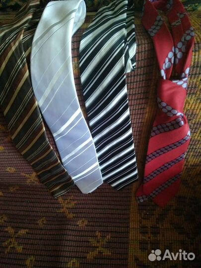 Галстук мужской 4 штуки цена за все+ 4 штуки цена