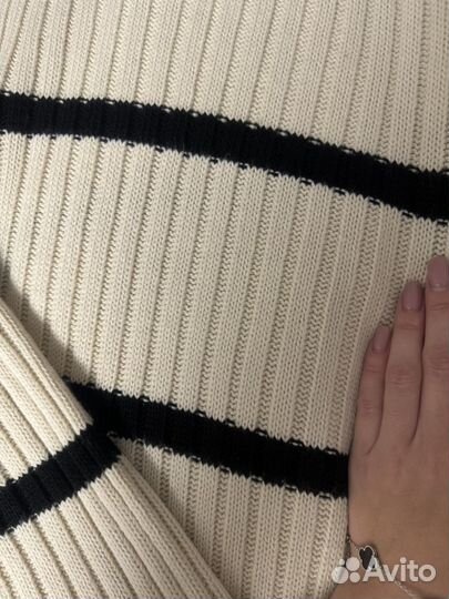 Свитер женский