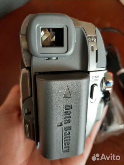 Видеокамера JVC