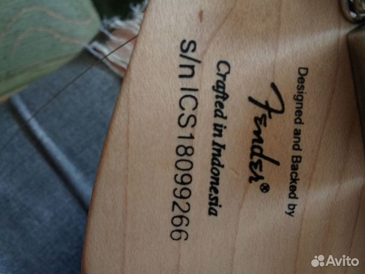 Fender squier bullet stratocaster hss+чехол+кабель