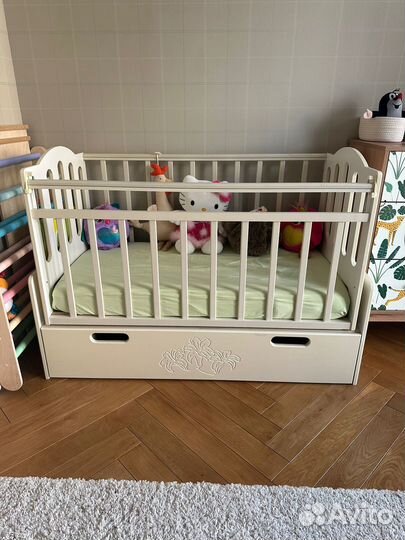 Детская автоматическая кроватка «Укачай-ка»