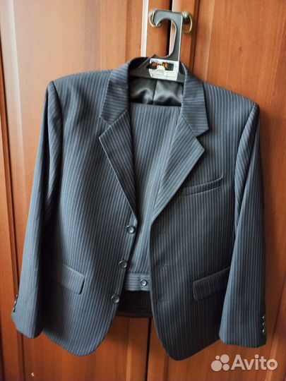 Школьный костюм