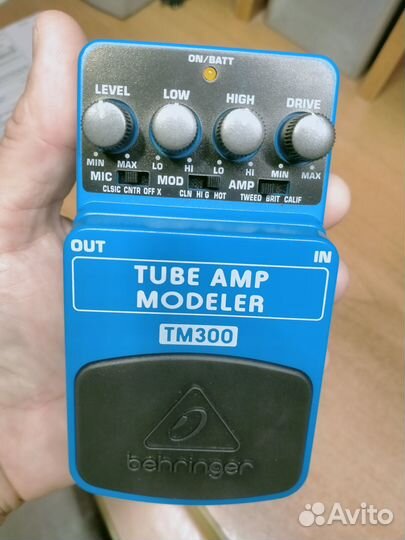 Behringer TM300 Tube Amp Modeler Эмулятор ламповых