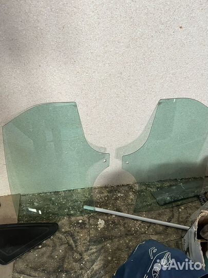Задние стекла на форд 3 седан