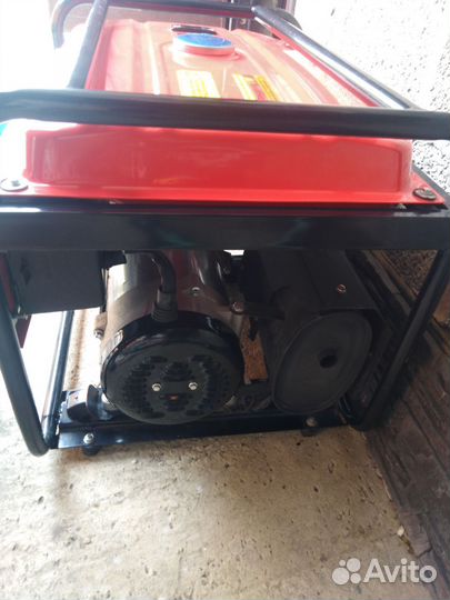 Генератор бензиновый 5.5 кВт 