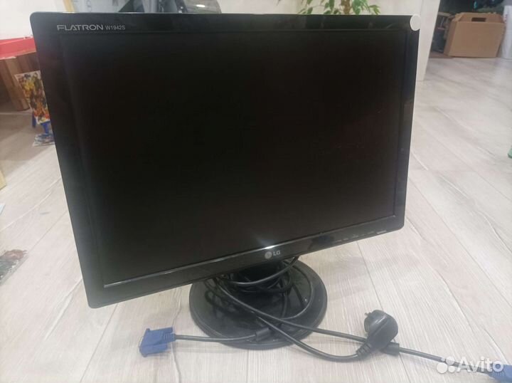 Монитор LG flatron w1942s