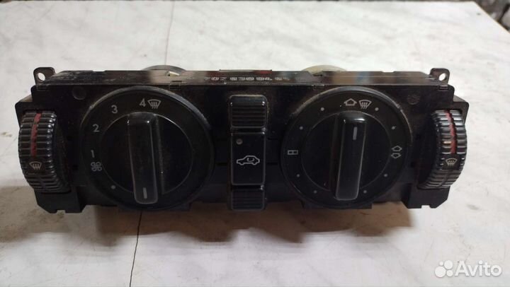 Блок управления климатом Mercedes w202