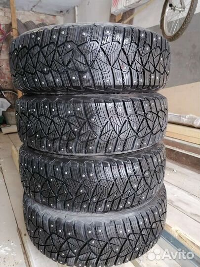 Goodyear Ultragrip 600 185/65 R15 88T