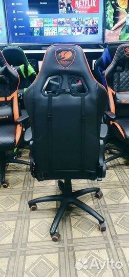 Премиум игровые кресла Cougar оранжевые