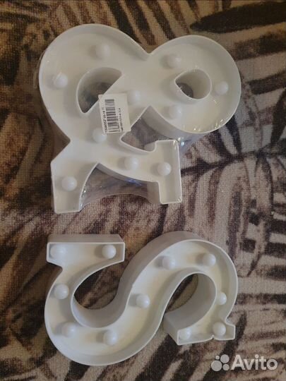 Светящаяся буква для свадьбы и дня рождения