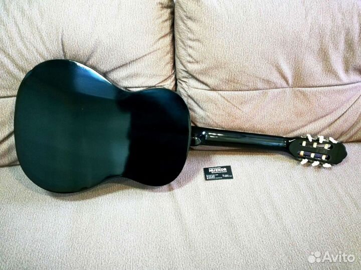 Гитара классическая